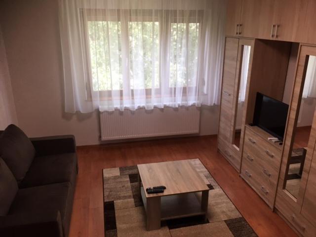 Thaly 5 Appartement Debrecen Buitenkant foto